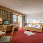 Cafe-zillertal Hotel