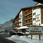 Cafe-zillertal Hotel